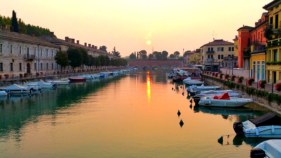 VISIT PESCHIERA (FROM SIRMIONE)